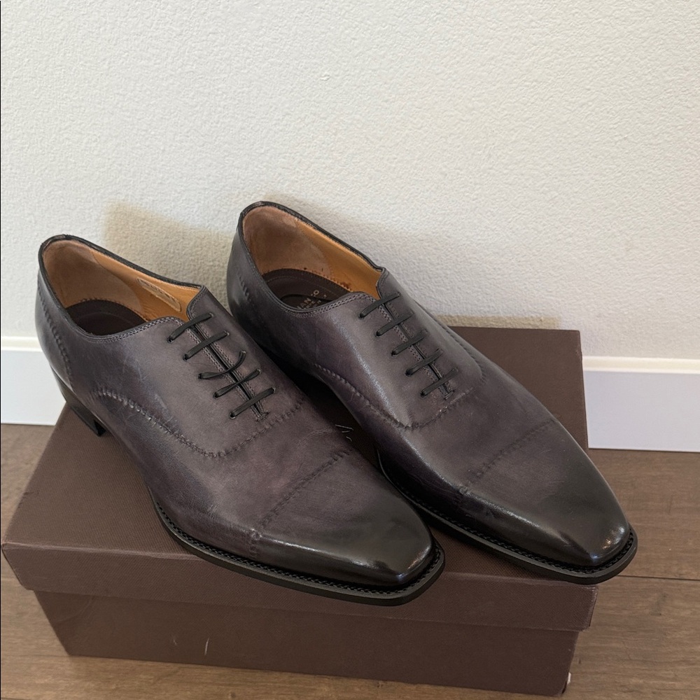 Classic Gray Men's Oxford Shoes